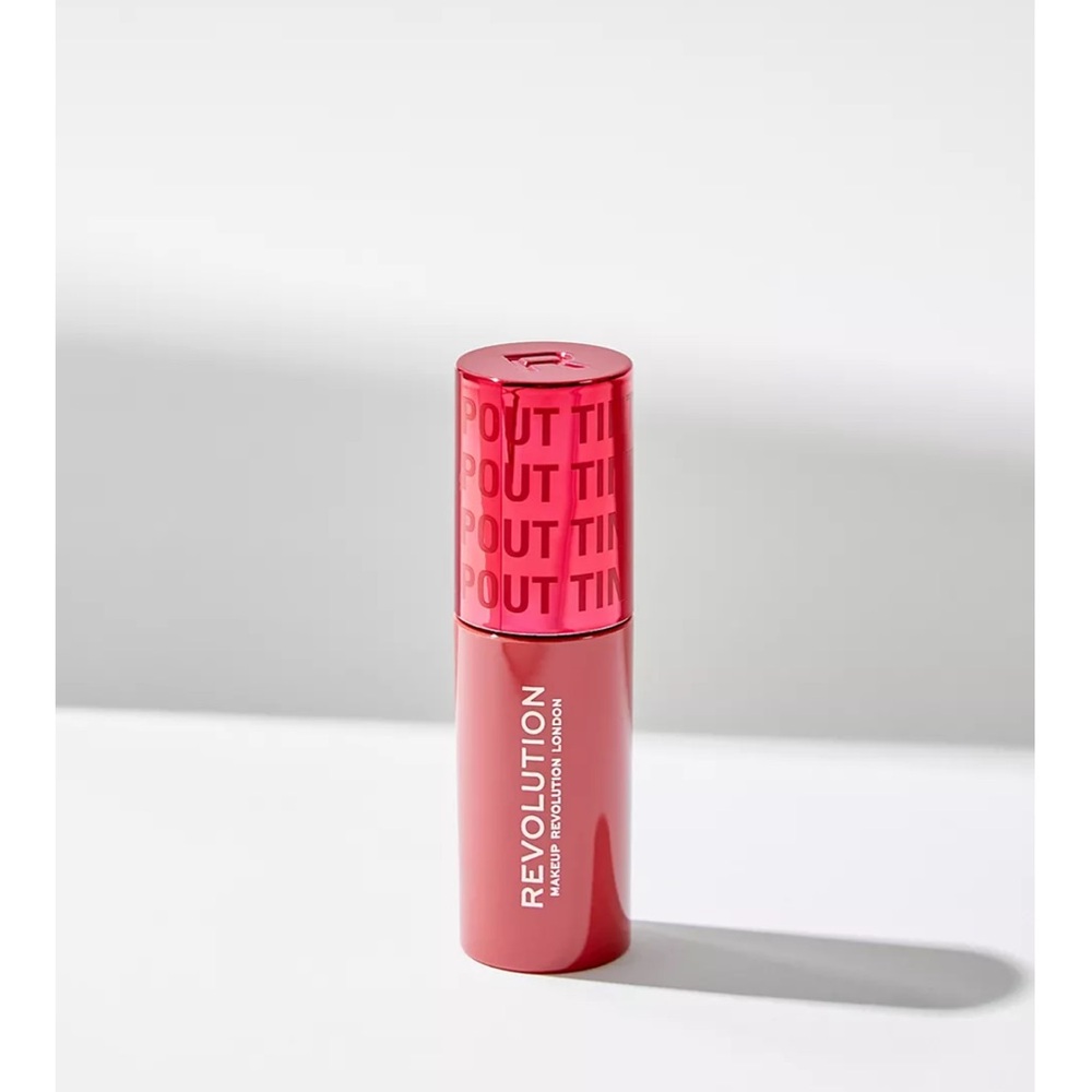Urban Outfitters Revolution Pout Tint Mad About‎ Mauve  Make Up